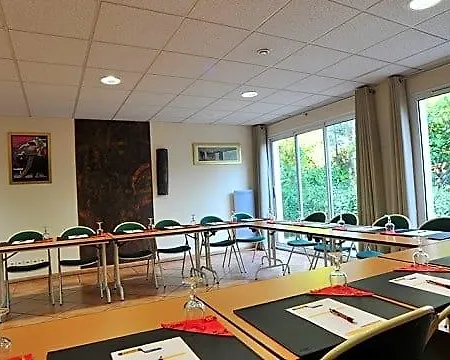 The Originals City, Costières, Ex Inter Hotel
