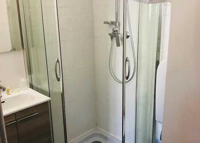 Hotel The Originals City, Costieres