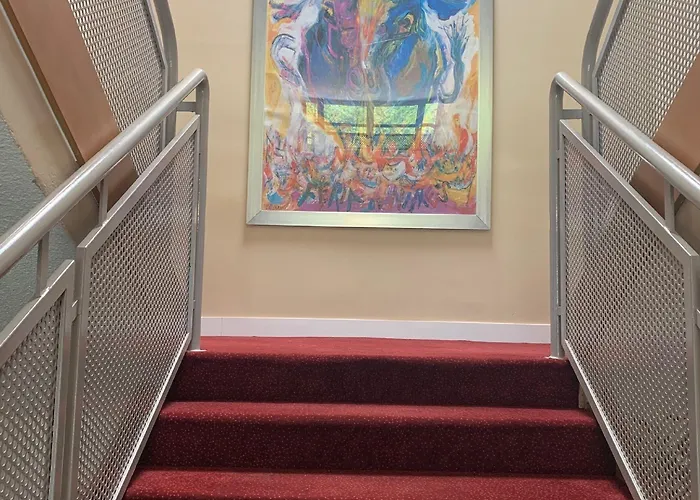 The Originals City, Costieres Nîmes